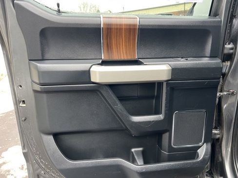 Used 2016 Ford F150 Lariat w/ Equipment Group 502A Luxury image 15