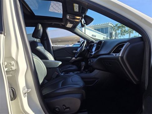 Used 2019 Jeep Cherokee High Altitude image 20