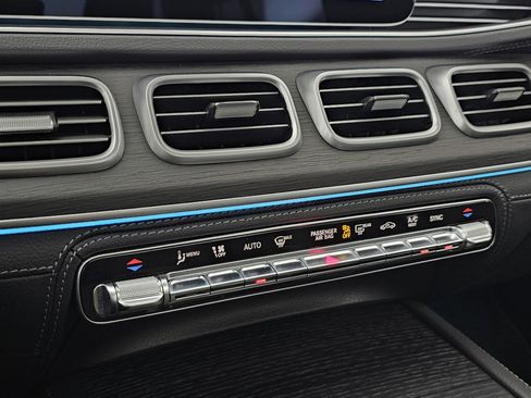 Used 2024 Mercedes-Benz GLE 450 GLE 450 image 41