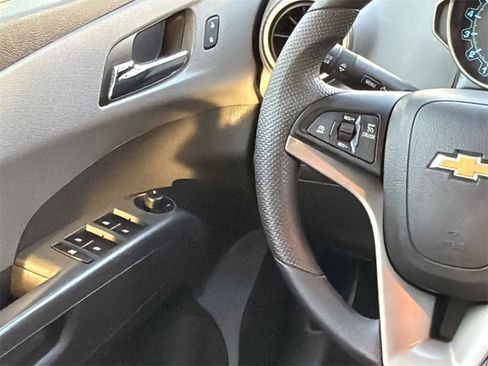 Used 2014 Chevrolet Sonic LT image 18