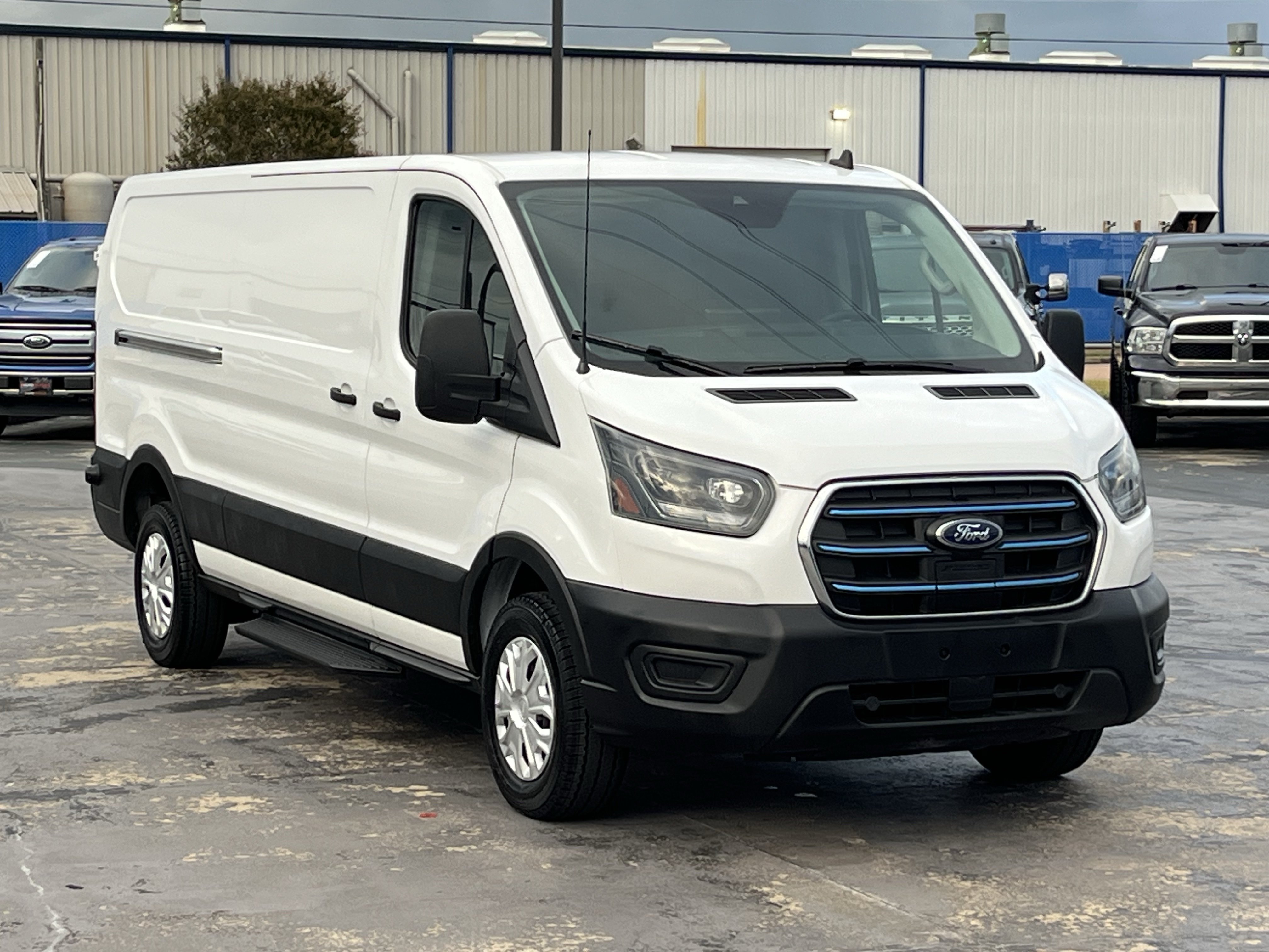 Used 2024 Ford E-Transit Low Roof RWD image 5
