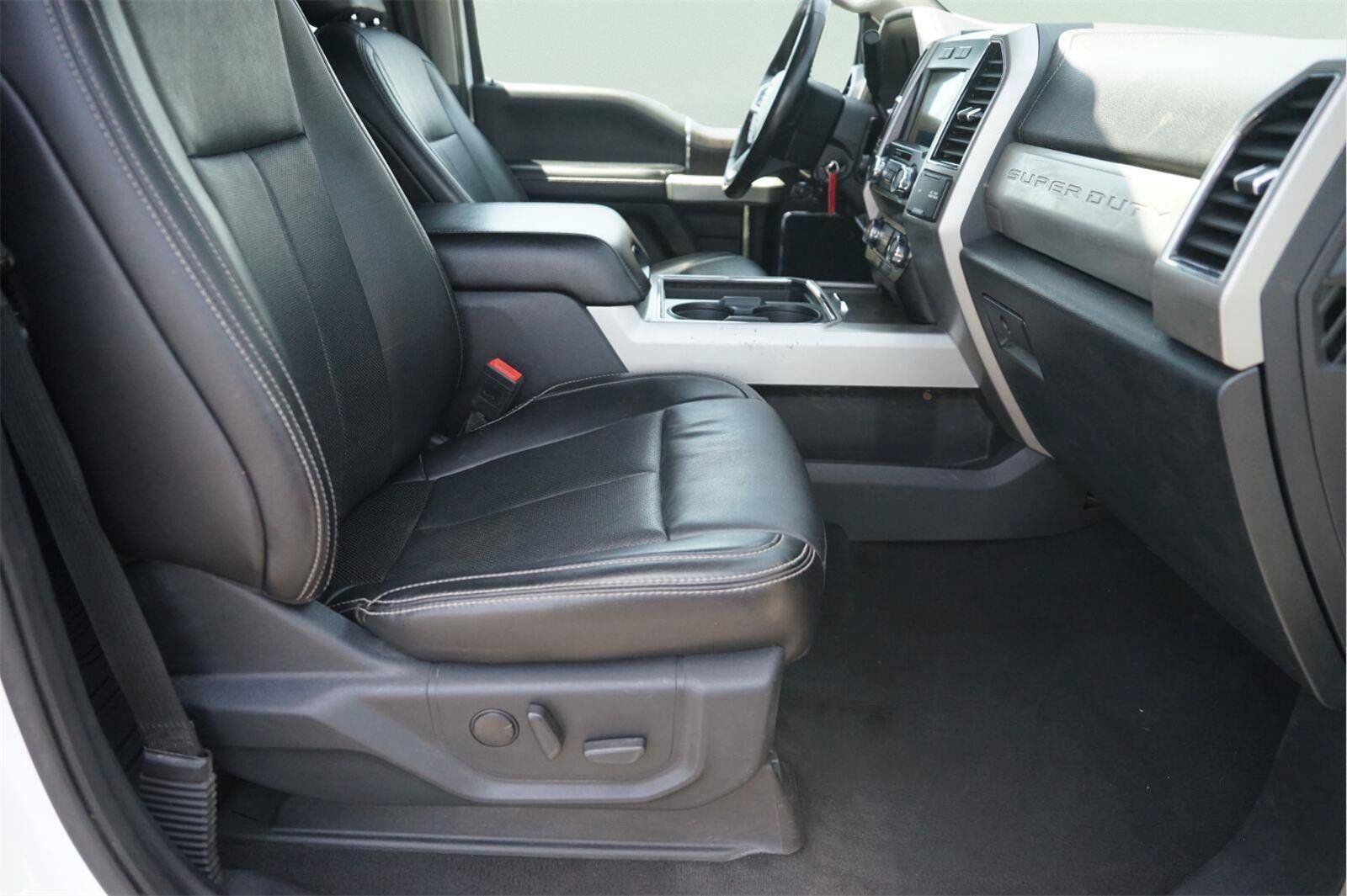 Used 2021 Ford F350 Lariat w/ Lariat Value Package AWD/4WD image 18