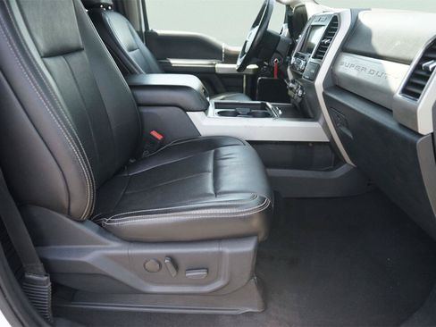 Used 2021 Ford F350 Lariat w/ Lariat Value Package AWD/4WD image 18