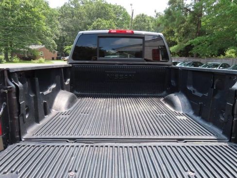 Used 2009 Nissan Titan SE w/ SE Drivers Convenience Pkg image 9