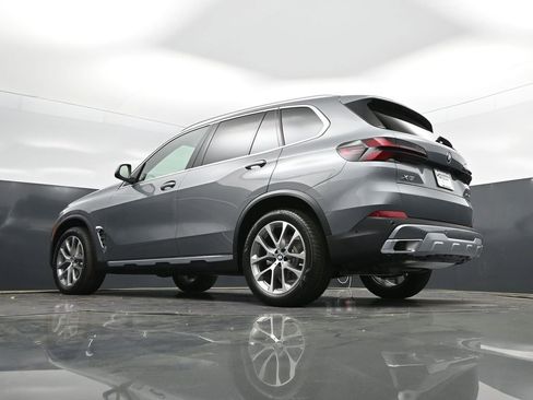 New 2026 BMW X5 sDrive40i image 40