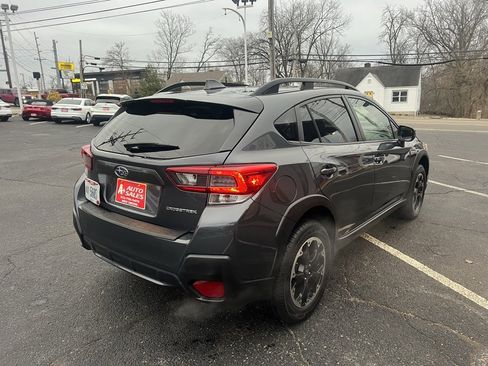 Used 2023 Subaru Crosstrek 2.0i Premium image 6