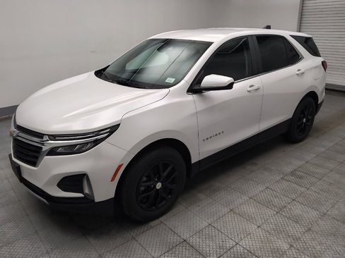 Used 2022 Chevrolet Equinox LT image 2