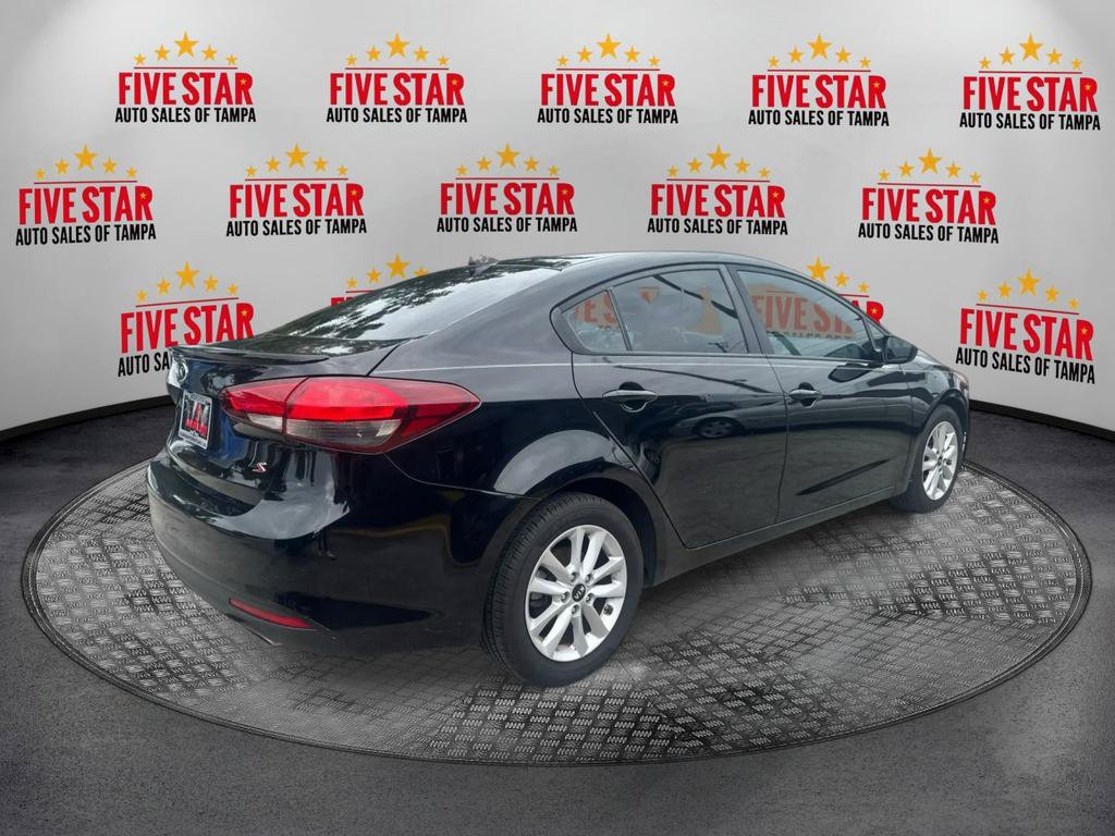 Used 2017 Kia Forte S FWD image 7