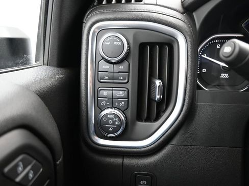 Used 2022 GMC Sierra 3500 Denali image 21