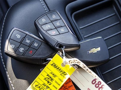 Used 2024 Chevrolet Tahoe LT w/ Luxury Package image 36