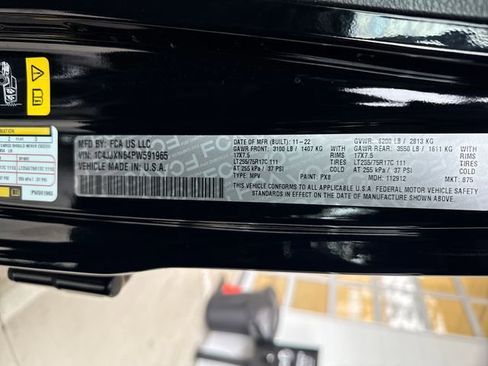 Used 2023 Jeep Wrangler Unlimited image 20