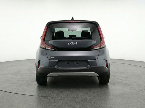 Used 2025 Kia Soul LX w/ LX Technology Package image 6