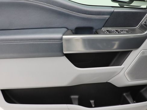 Used 2022 Ford F150 Limited image 16