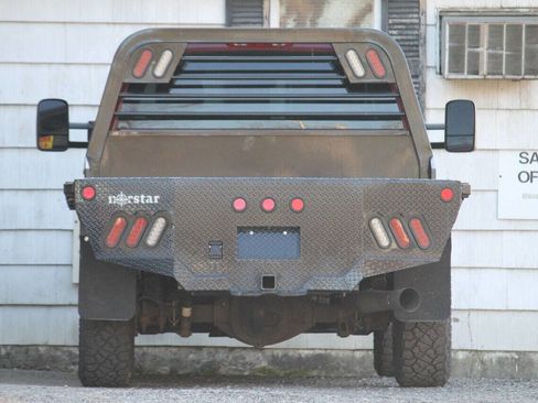 Used 2013 Chevrolet Silverado 3500 LT w/ Convenience Package image 13