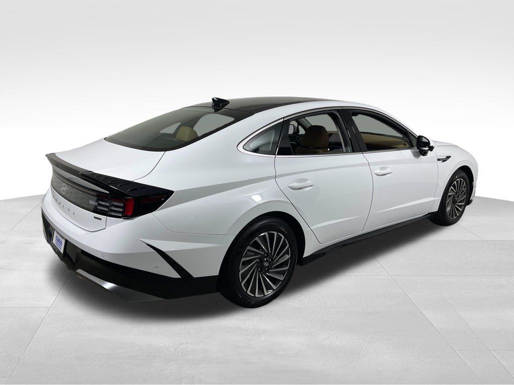New 2026 Hyundai Sonata Limited FWD image 5