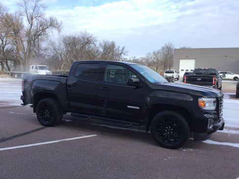 Used 2022 GMC Canyon Elevation w/ Elevation Premium Package image 3