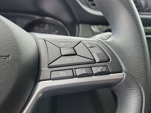 Used 2021 Nissan Rogue Sport S FWD image 16