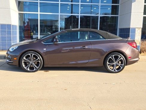 Used 2016 Buick Cascada Premium image 4