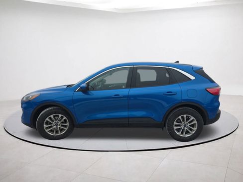 Used 2020 Ford Escape SE image 4