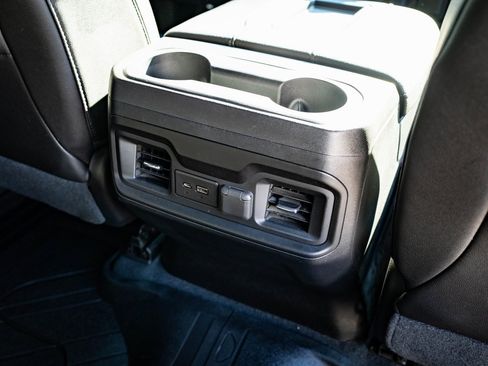 Used 2019 Chevrolet Silverado 1500 RST image 33