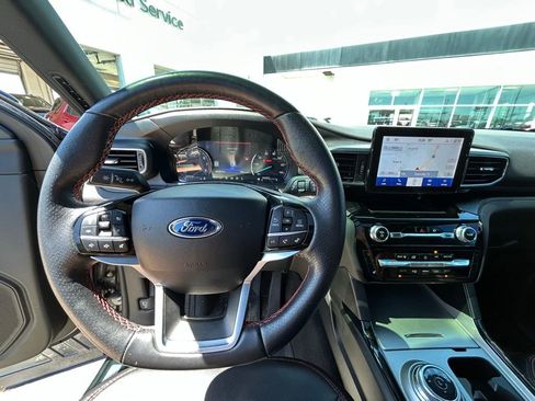Used 2023 Ford Explorer ST-Line w/ Class IV Trailer Tow Package RWD image 10