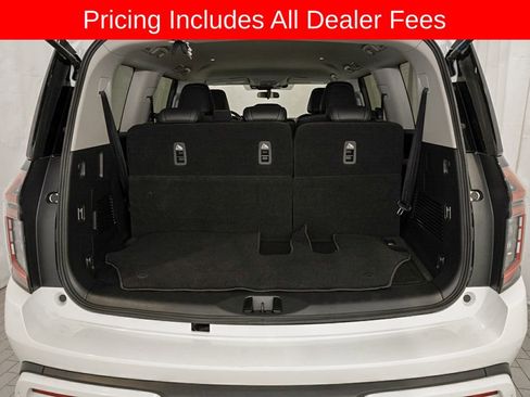 Certified 2025 Nissan Armada SV AWD/4WD image 5