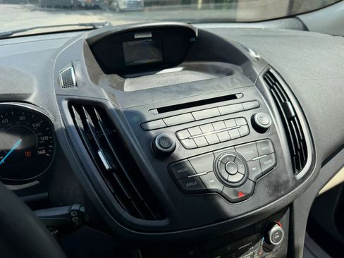Used 2017 Ford Escape SE FWD image 36