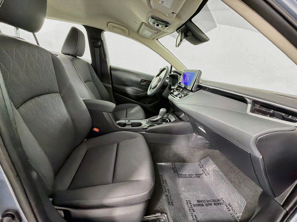 Used 2024 Toyota Corolla LE w/ LE Convenience Package FWD image 30
