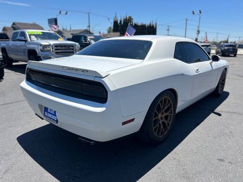Used 2010 Dodge Challenger R/T RWD image 6