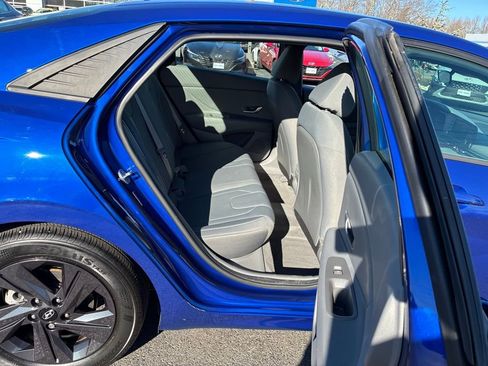Used 2023 Hyundai Elantra SEL image 20