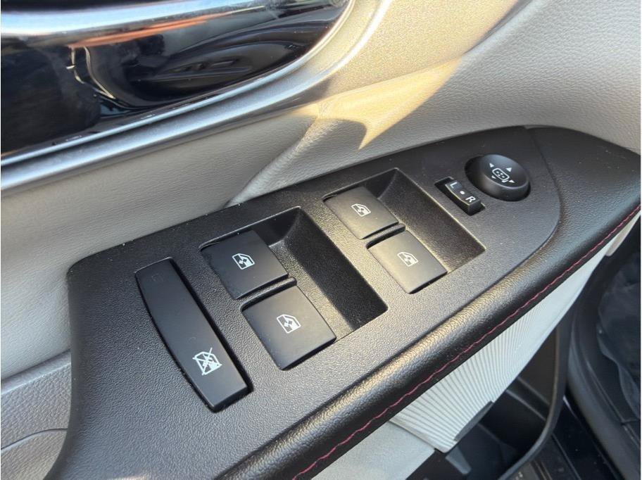 Used 2015 GMC Terrain SLT FWD image 10