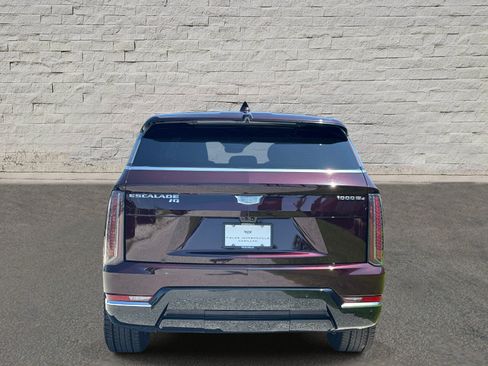 Used 2026 Cadillac Escalade IQ Luxury 1 w/ LPO, Floor Liner Package AWD/4WD image 4