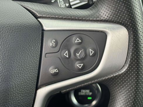 Used 2023 GMC Terrain SLE w/ Driver Convenience Package image 19