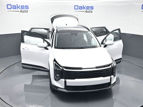 New 2026 Kia Sportage EX image 59