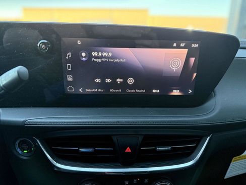 Used 2024 Buick Encore GX Preferred image 11