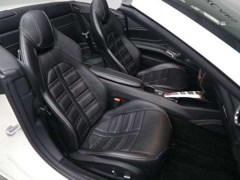 Certified 2017 Ferrari California T image 25