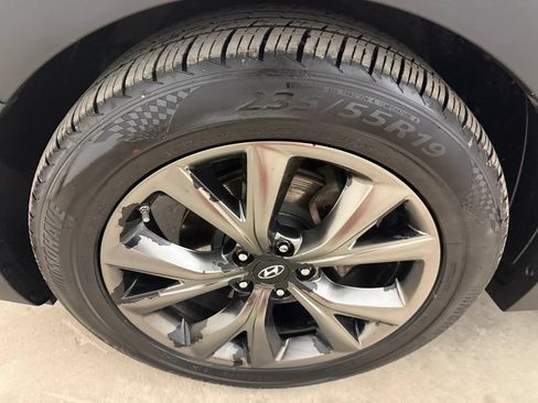 Used 2017 Hyundai Santa Fe Sport AWD/4WD image 10