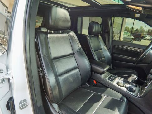 Used 2021 Jeep Grand Cherokee Limited w/ Luxury Group II image 33