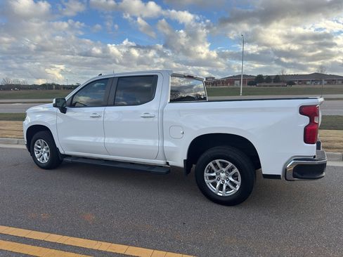 Used 2019 Chevrolet Silverado 1500 LT w/ All-Star Edition image 11