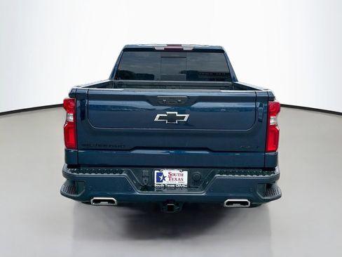 Used 2022 Chevrolet Silverado 1500 RST AWD/4WD image 6
