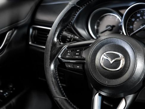 Used 2019 MAZDA CX-5 Touring FWD image 13