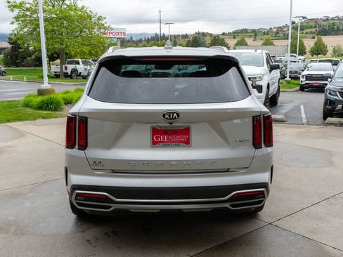 Used 2021 Kia Sorento S FWD image 6