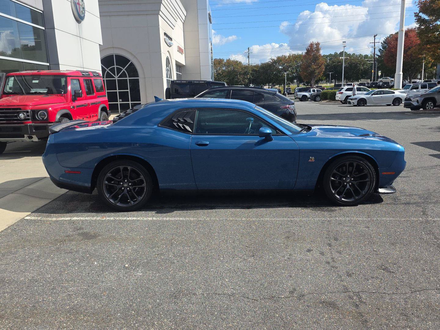 Used 2022 Dodge Challenger R/T Scat Pack RWD image 4