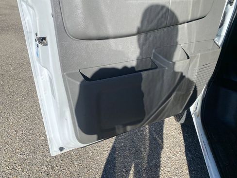 Used 2017 GMC Savana 2500 image 12