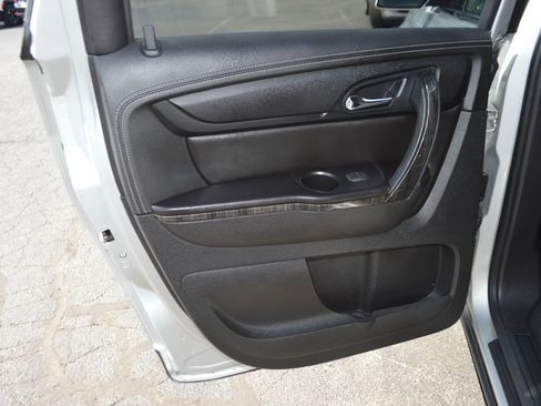 Used 2017 GMC Acadia Limited SLT AWD/4WD image 21