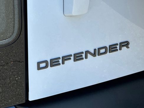 New 2026 Land Rover Defender 110 X-Dynamic SE AWD/4WD image 22