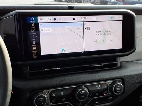 New 2025 Jeep Gladiator Sport image 8