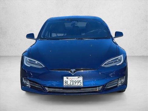 Used 2019 Tesla Model S 100D image 4