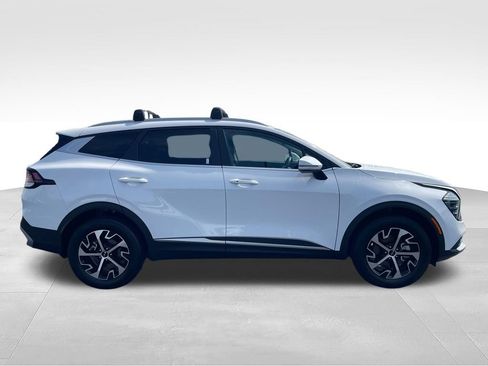 Used 2024 Kia Sportage EX AWD/4WD image 6