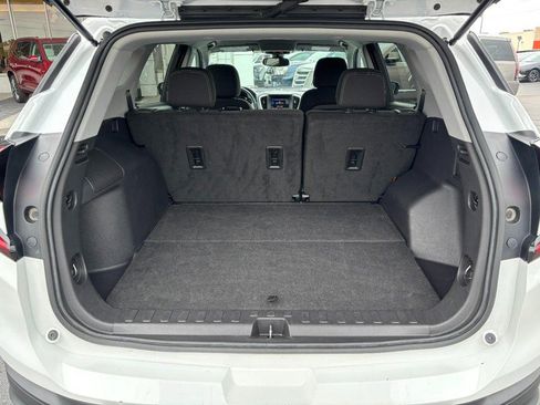 Used 2024 GMC Terrain SLE FWD image 7